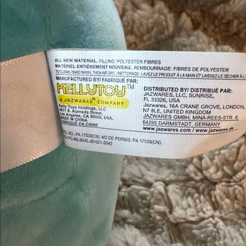 Squishmallows -Clutch the Blue Axolotl Plush a Party City EXCLUSIVE - Picture 7 of 9